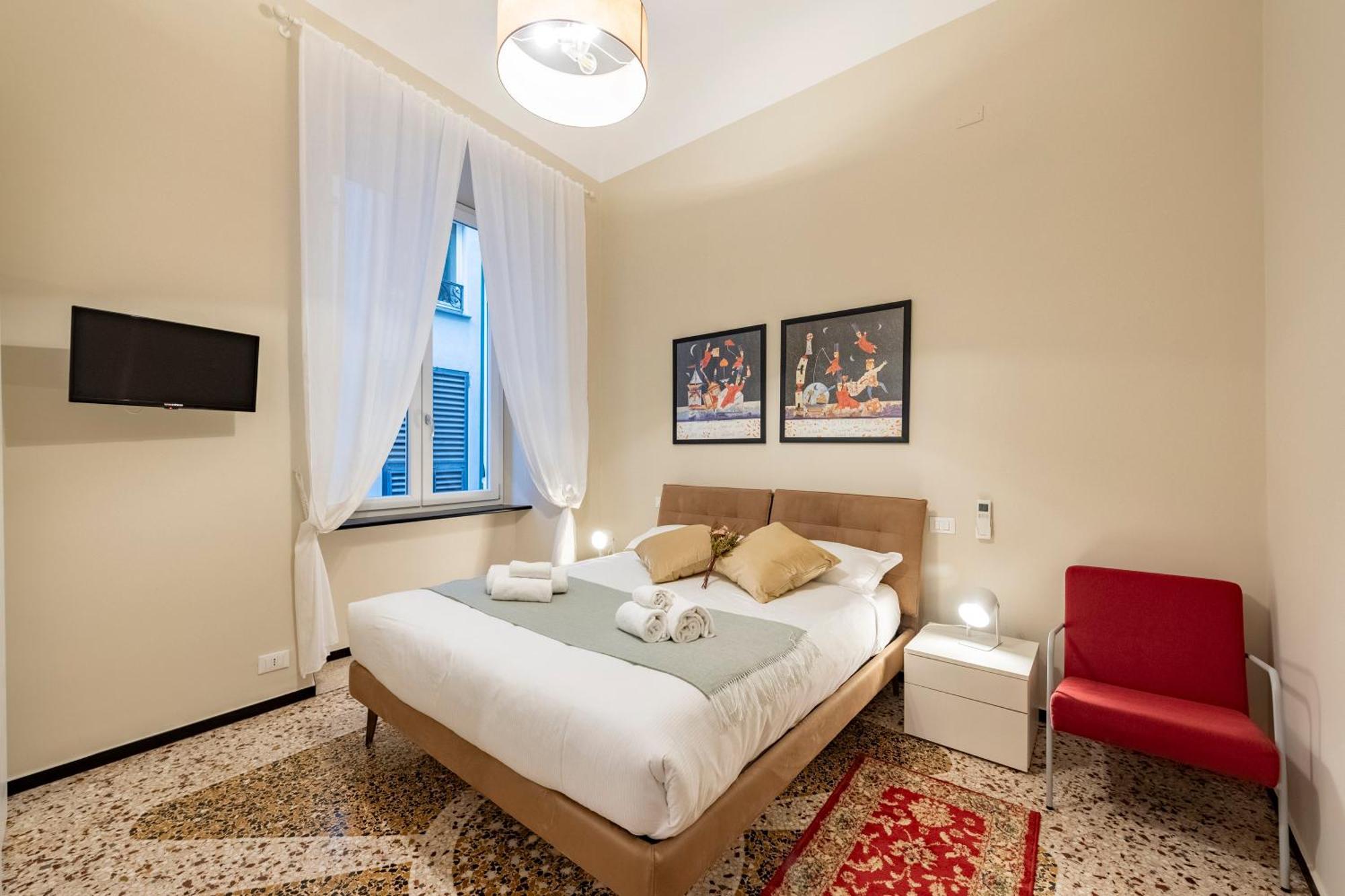 Lovely Flats In Historic Center - Happy