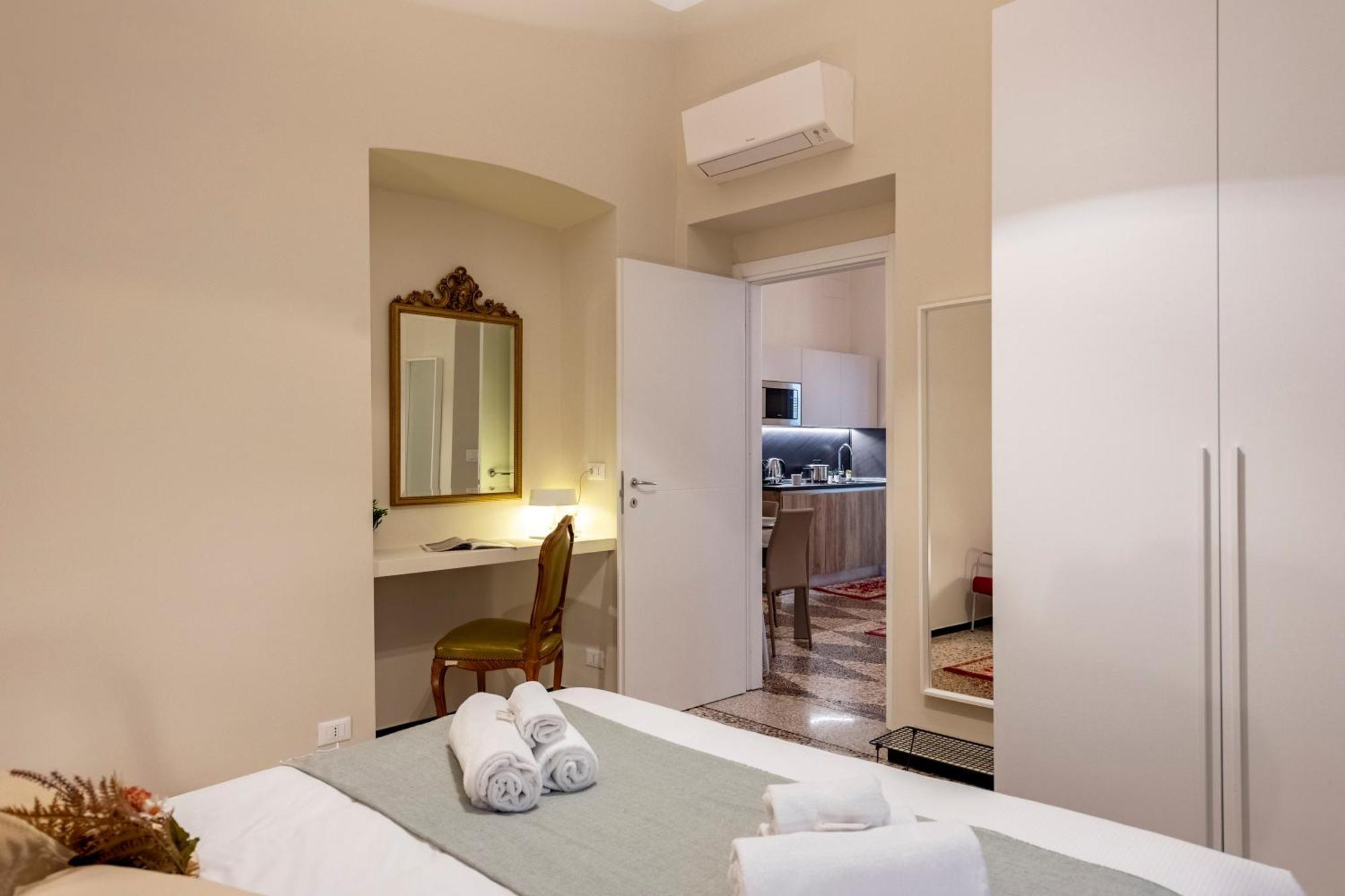 Lovely Flats In Historic Center - Happy Genova